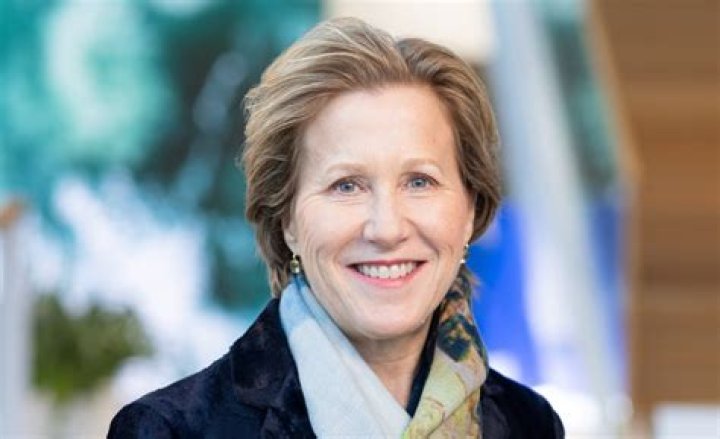 Discover Elizabeth Crain's Latest Adventures