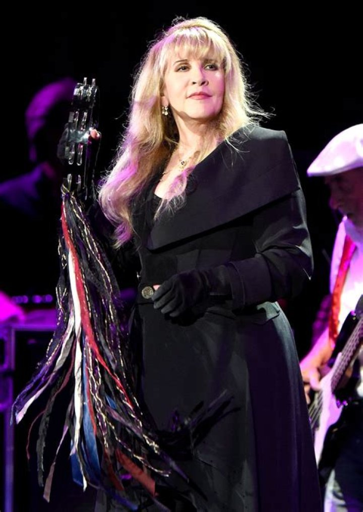 Unveiling the Enigma: Who is Stevie Nicks' Guitarist?