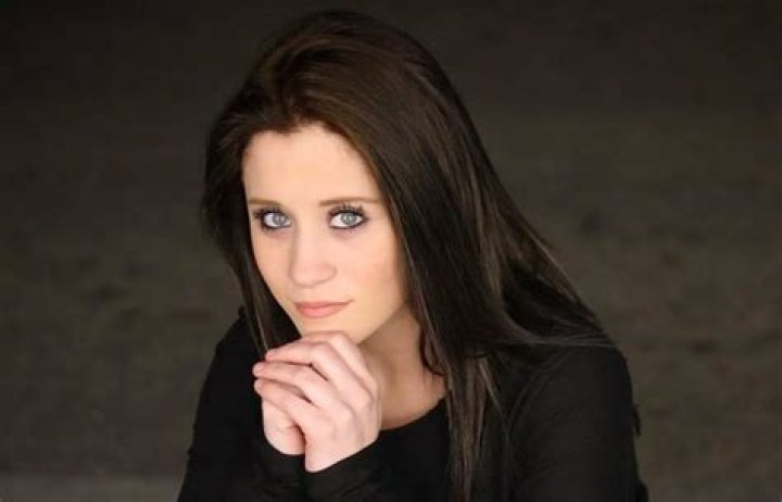 Who is Lance Stewart’s girlfriend, Youtuber Lizzy Wurst? Her Wiki: Age, Net Worth, Body Measurements, Mom, Real Name, Siblings, Affair